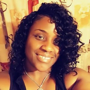 Meet your Posher, Felicia